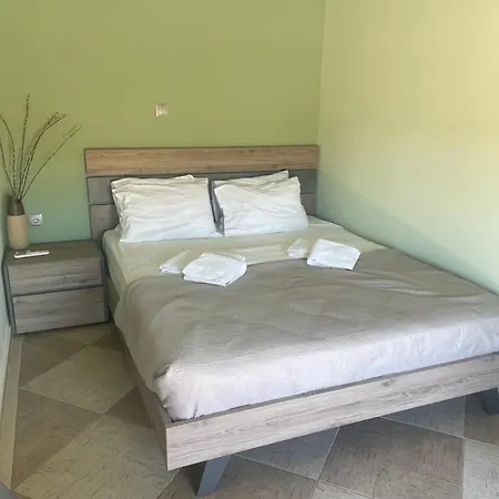Сasa de vacaciones Ledakis House With Jacuzzi