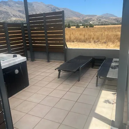 Сasa de vacaciones Ledakis House With Jacuzzi *